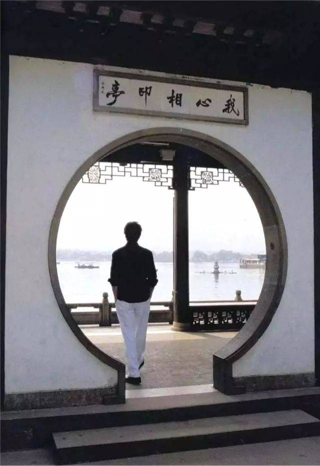 他的镜头里,藏进了张国荣的花样年华