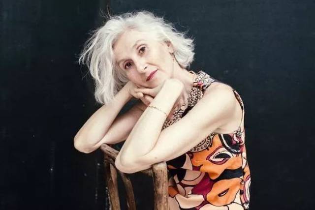 她的名字听起来或许有些陌生,最近最火的要数这一位——sylviane de