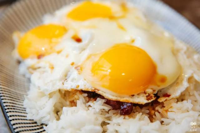 从香港火到深圳的三眼仔饭,真的好吃吗?