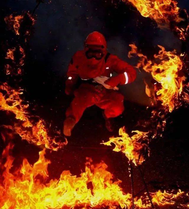 凉山大火:每位悲壮英雄,都是他人父兄.