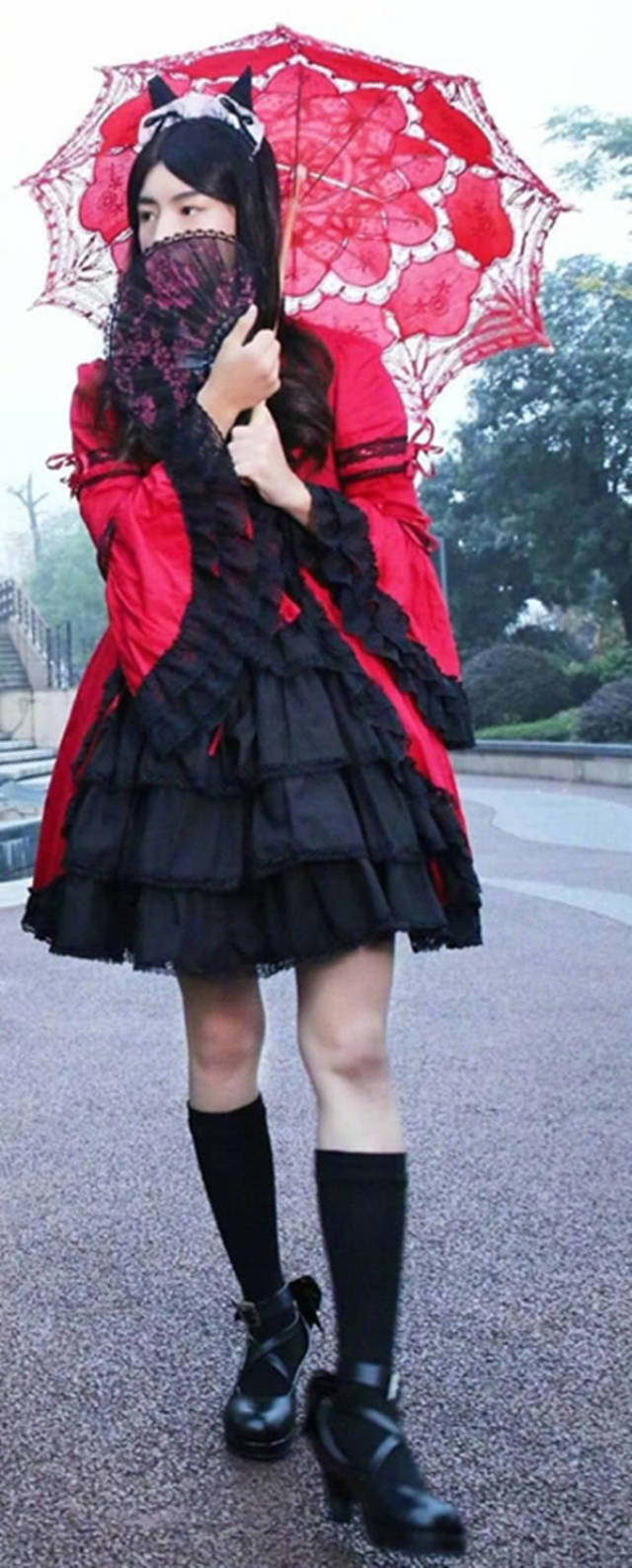 王俊凯和吴磊同样穿女装,差距一目了然,一个美少女一个像村花!