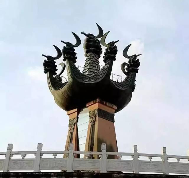 武汉一日,"九头鸟"在飞