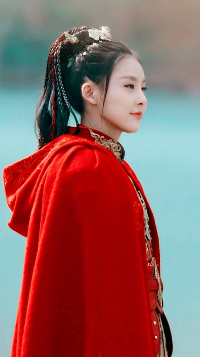 古装女星披着披风时,到底有多好看?网友:最后一个美的让人震撼!