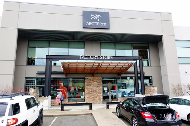 arcteryx 始祖鸟的品牌折扣店outlet并不是在大型奥特莱斯商场中心里
