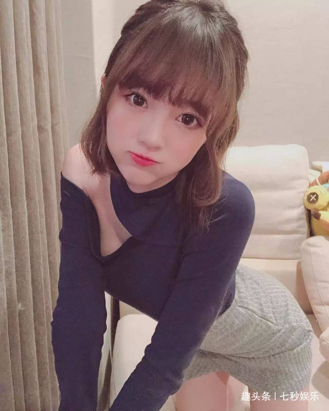 超甜的短发游戏主播——妮妮子!小哥哥,恋爱吗?