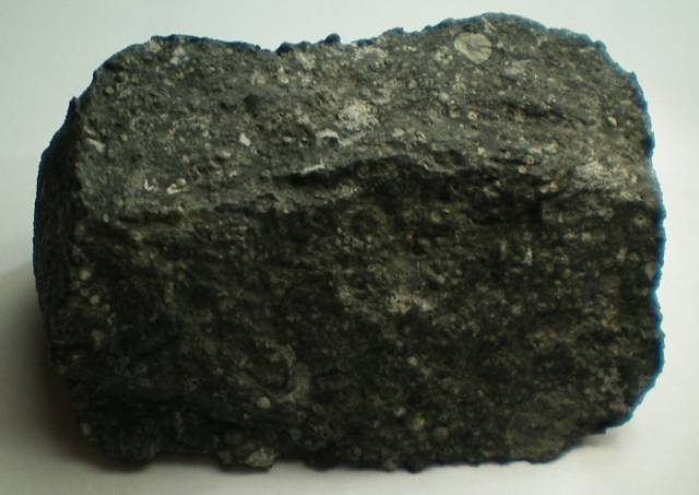 这种不吸磁的陨石很难被人发现