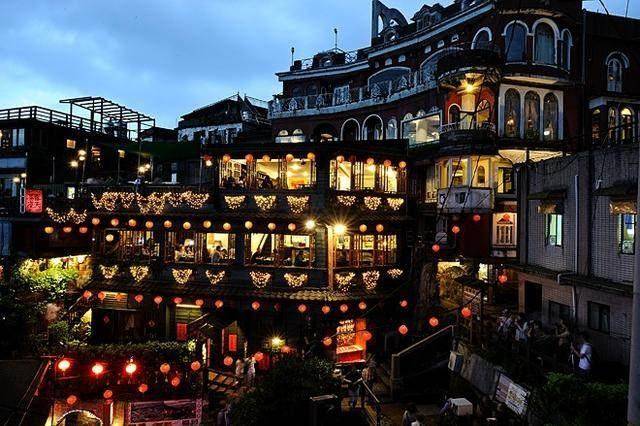 寻镇台湾|九份老街,面海居山小镇,色彩斑斓风情绝美