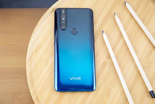vivo s1体验:真全面屏现如今只需2k,还用刘海屏的友商脸红么?