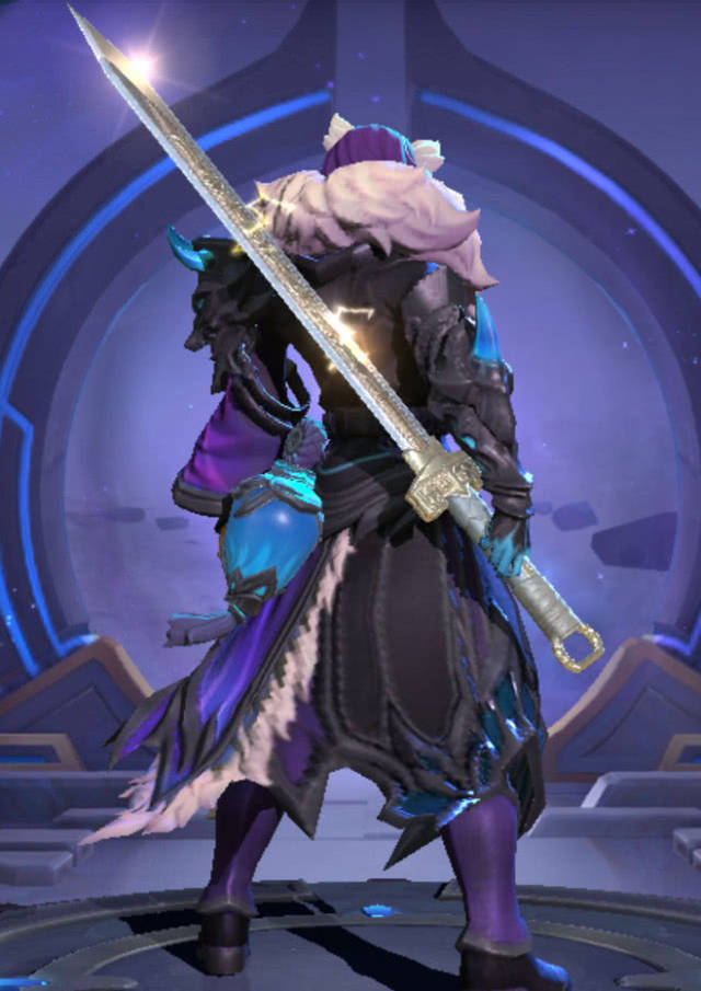 王者荣耀:李白的哪把剑最好用?我们一直以来都用错了!