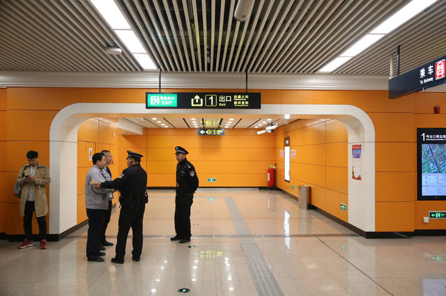 哈尔滨地铁1号线3期开通运营