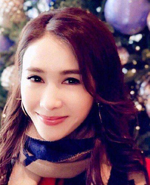 洪欣婚姻遇危机,扒扒跟她同期成名的香港女神