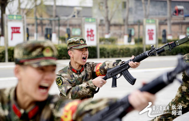 山西长治武警图片