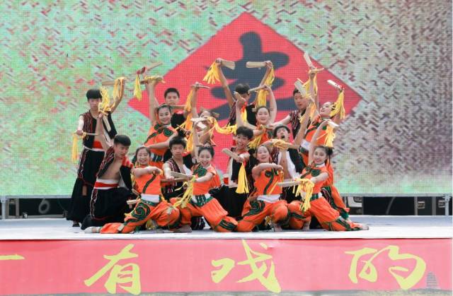 非遗表演《浑身板》 表演:翼城三中