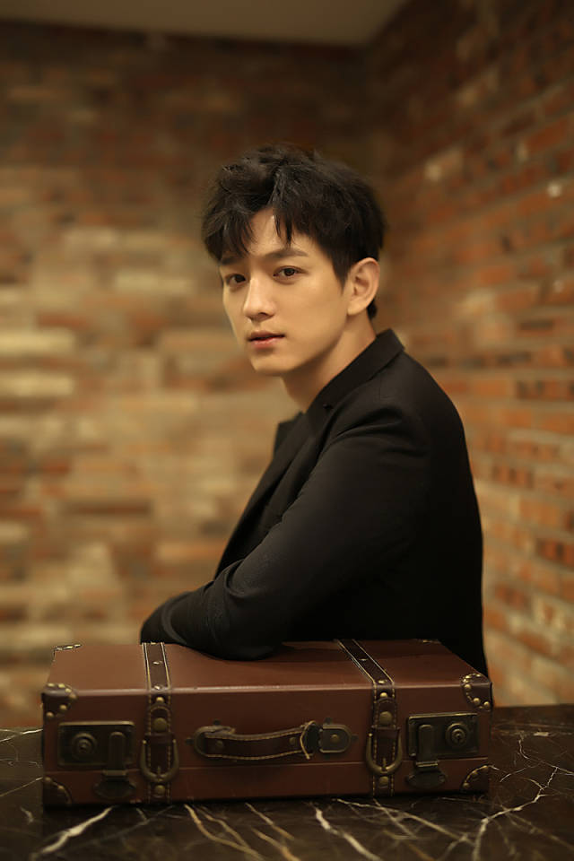 文苡帆复古写真曝光 《蜜汁炖鱿鱼》即将开播