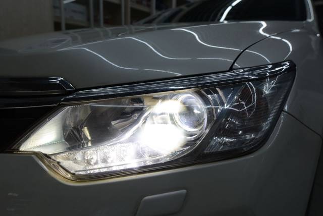 丰田凯美瑞大灯长沙改装 升级格界led双光透镜 能否过年检