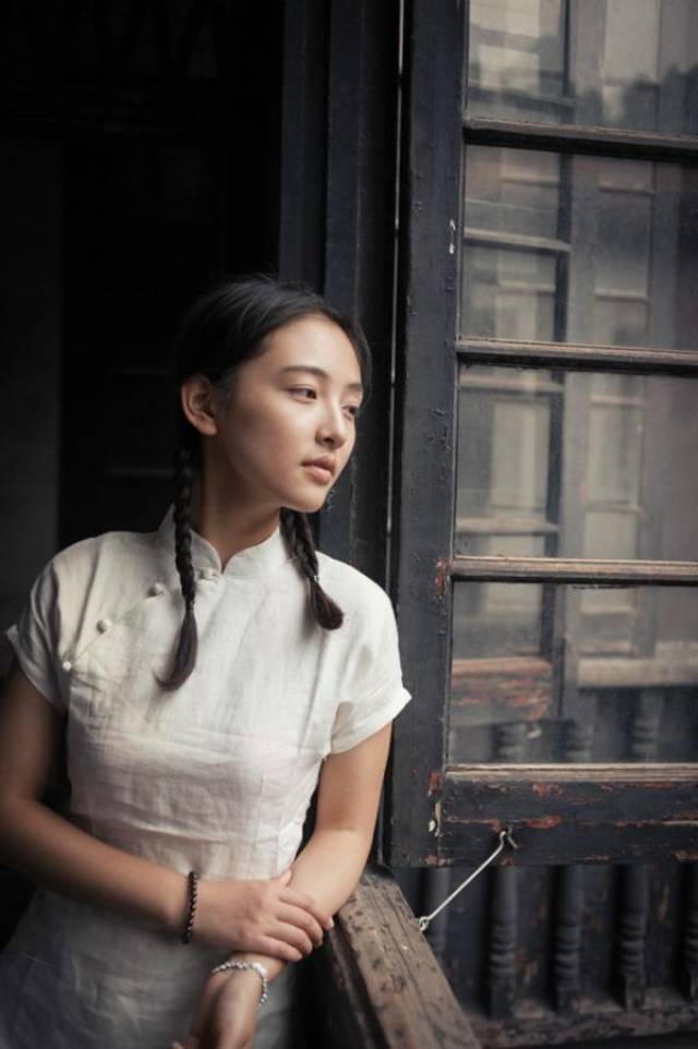 吴倩终于火了曾经的武大校花穿上旗袍宛如仙女下凡