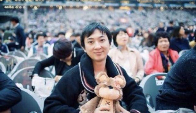 王思聪吃玉米秒上热搜 新表情包笑哭网友