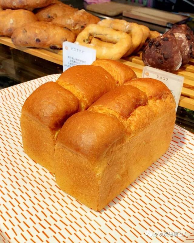 东京最炙手可热的面包店!配方改良后用风炉烤面包365日天天热卖