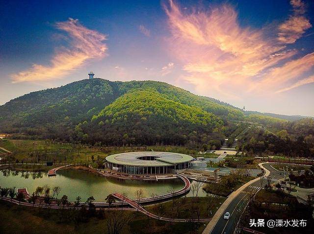 目前,溧水共有綜合公園6處(幸莊公園,秦淮源公園,狀元坊公園,團山公園