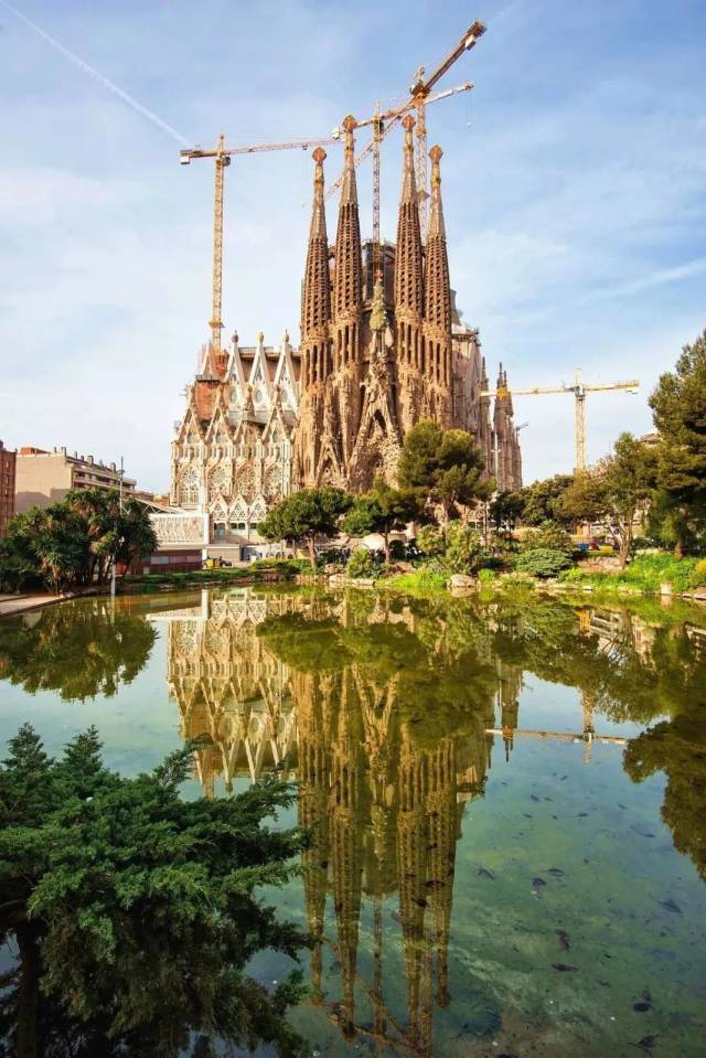 巴塞罗那高迪圣家族大教堂