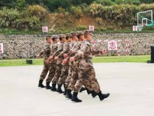 【美润课程】六年级"一日军营"体验课程|传承红色基因 誓立壮志凌云!