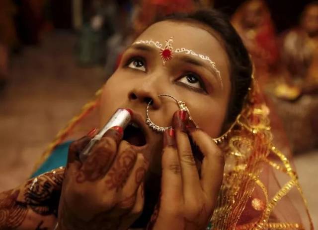印度女人为何要戴鼻环鼻钉鼻链