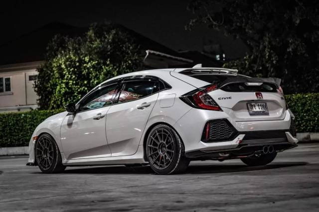 本田党 | 泰仔玩本田真的有一手呢,看看这几台十代本田思域改装!pt.