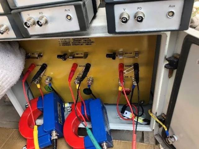 主变套管末屏预装接口的脉冲电流法局放带电检测数据分析