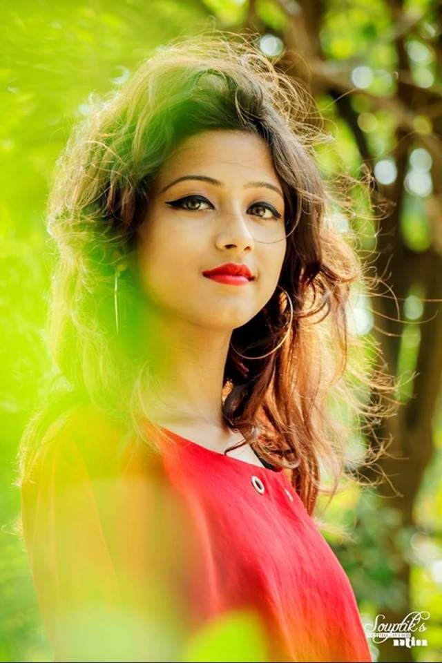 瞬间网络走红的印度美女,奇迹瞬间美照让印度美少女瞬间成为网红