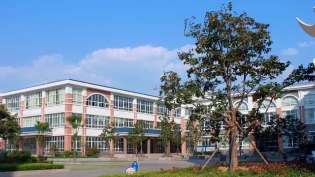 欢乐同行——香港师生交流团到日照市北京路中学参观交流