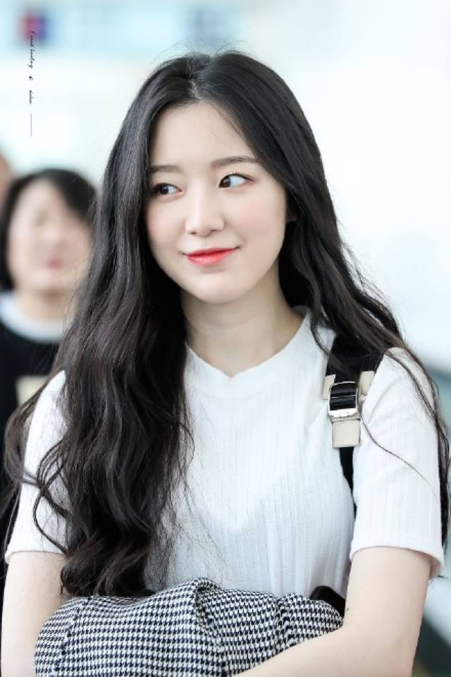 女团(g)i-dle成员舒华晒素颜回应!_手机搜狐网