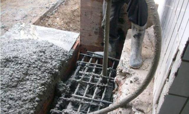 水工建筑物的岩石基础,一般需要分别进行帷幕灌浆,固结灌浆和接触灌浆