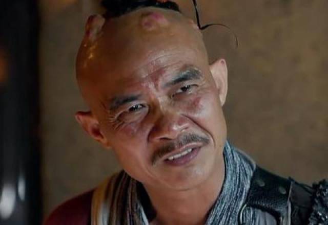 这时候,侯通海一脸懵向众人发问:软猬甲是什么?