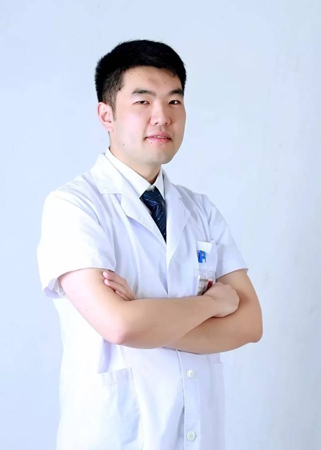 【博士】出手不凡的骨科男博士,帅呆了!