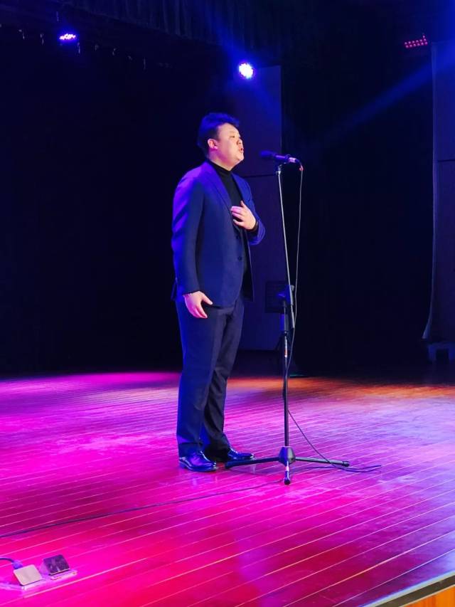 男声独唱《雪绒花》 演唱者:葛洋老师