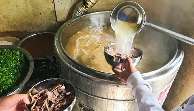 百年老汤真的存在吗,它是怎么保存的,难道是一直在火上煮吗?