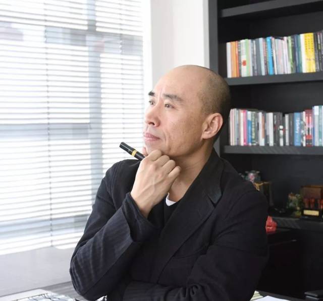 主创设计师: 梅洪元