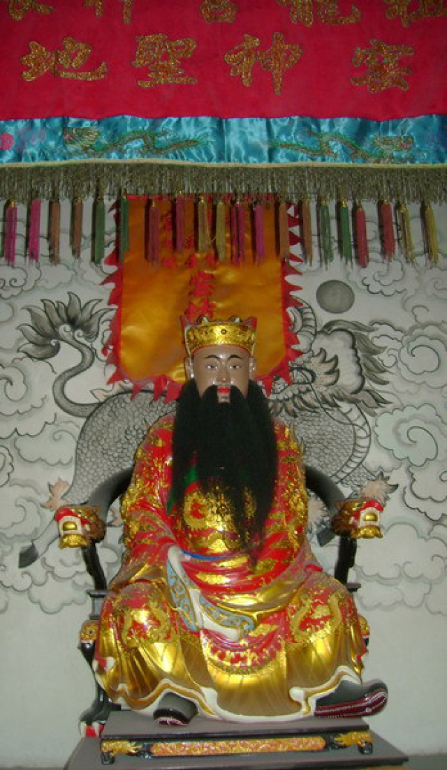 为纪念此事,在德应侯庙立了一块碑,叫《耀州太守阎公奏封德应侯之碑》