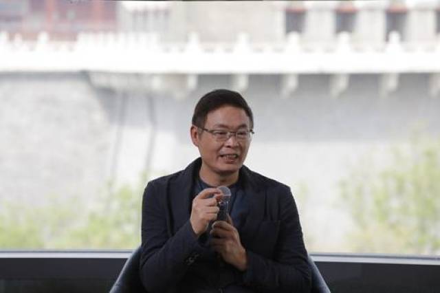 著名作家麦家时隔8年再出新作 为何是《人生海海》?_搜狐网