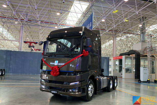 8万元 吉利远程汽车全球首款m100甲醇重卡上市