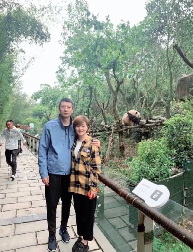 郭艾伦杨鸣参加跑男,刘志轩去日本看东京塔,贺天举和两位朋友一起坐船