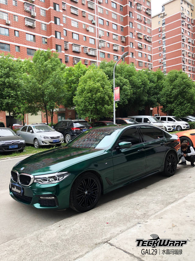 宝马530i汽车改色贴膜teckwrap美国秃鹰gal29水晶玛瑙绿