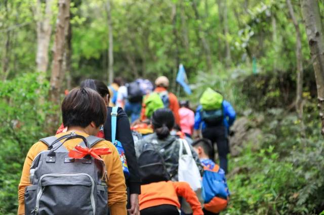 成都户外:当亲子遇见徒步,野炊融入互动,一切都那么顺其自然