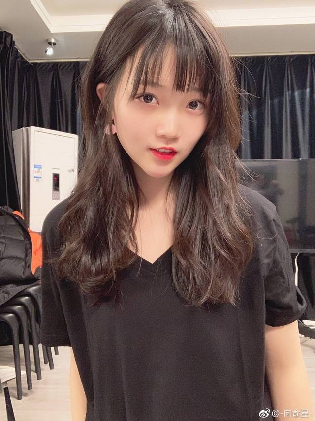 向俞星 — 同样是通过了北京电影学院表演专业艺考的妹子向俞星