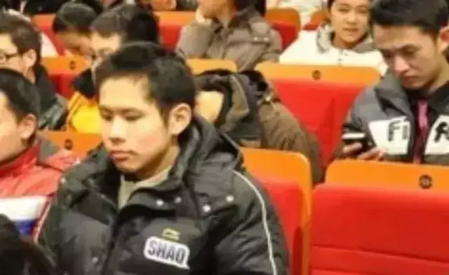 吴谢宇弑母案:我教育出了天才,也教育出了变态