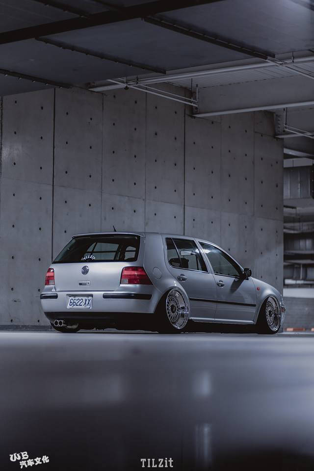 拍,拍,拍!一辆素雅大众高尔夫mk4