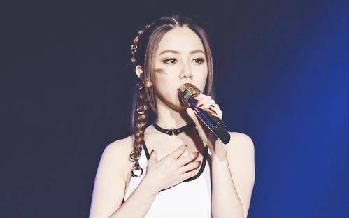 最新蹲求数字专辑榜林俊杰比张杰少了一个周笔