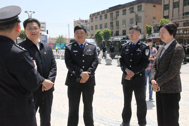 汴梁头条|开封祥符区区委书记李军五一期间看望慰问一线执勤民警_手机
