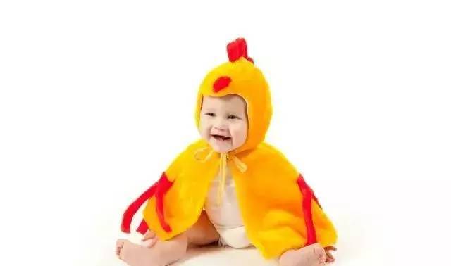 家长们知道宝宝第一颗乳牙在出生后第几个月萌