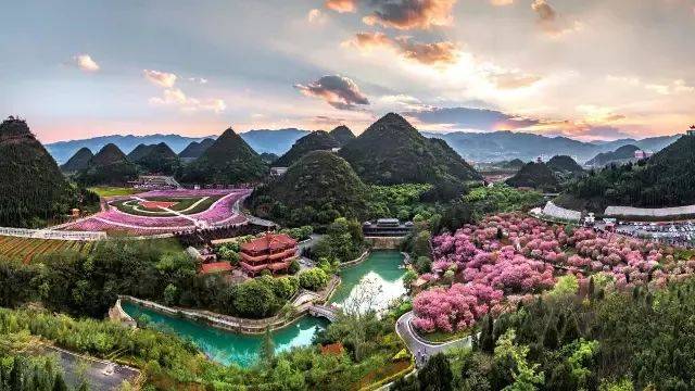 黔南度假区：探寻贵州山水间的秘境之旅